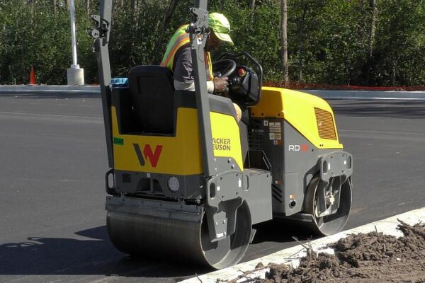 Asphalt Roller